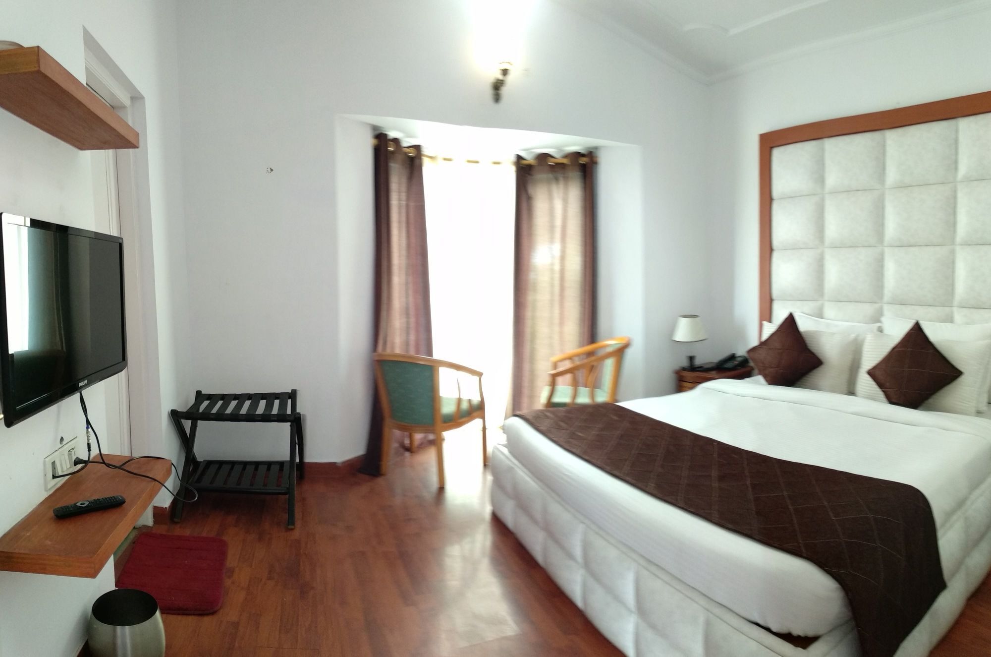 The Swiss Village Resort 奈尼塔尔 外观 照片